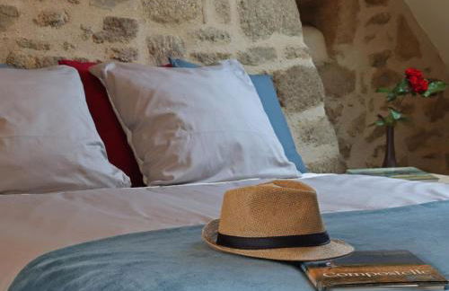 Maison historique du 15ème siècle avec jardin à La Carneille - FR-1-497-135 - Foto 13