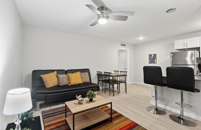 Modern 1BR Near UT Hyde Park Evonify - Foto 1