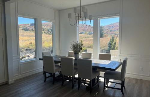 NEW Luxury Home super comfy By Snowbasin & Pow Mow - Foto 11