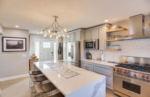 Pet-Friendly Narragansett Home with Deck and Gas Grill - Foto 8