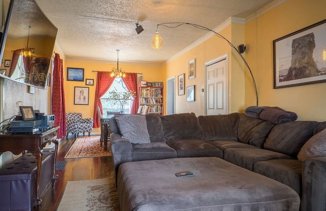 Cannabis Castle Historic Home in Baker District - Foto 15