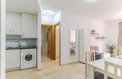 RentitSpain - Motril - Apto Falucho Varadero Relax, Mar y Comodidad - Foto 9