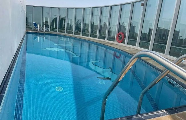 Snug Studio With City Views, Perfect For Couples - Photo 5