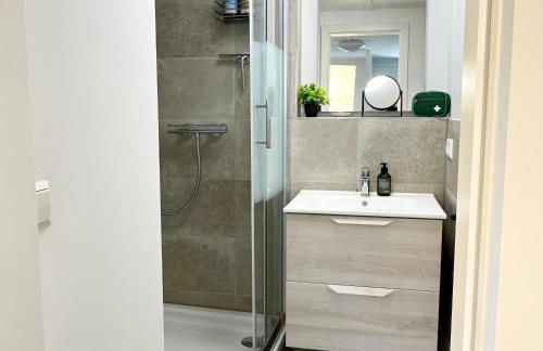 BELLA - Business&Family, Messe Flughafen in 5 min, SmartTV, Netflix, Waschmaschine, 24h Checkin, 35qm - Foto 34