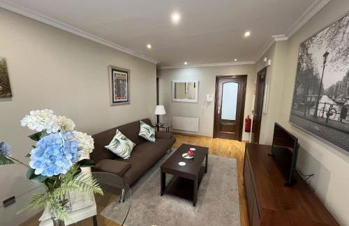 Apartamentos el Parque - Foto 2