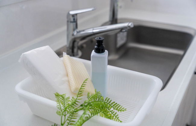 THE LUNA LOUNGE - Photo 50