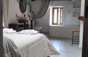 Casa Ypsilon Olive Oil - Photo 5