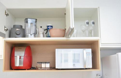 Apartamento novo com piscina 2 quartos self check-in perto do shopping - Foto 9