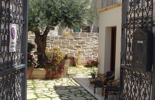 Guest House Al Gattopardo - Photo 33