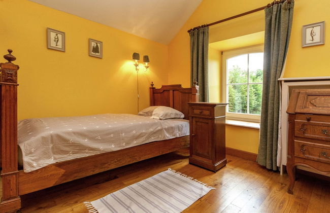 Wonderful Holiday Home in Saint-hubert With Sauna - Photo 5