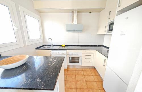 LITORAL COSTA DORADA - VILLA LAURA II Only families - Foto 3