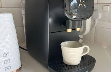 Artistic, Bright & Spacious 3 Bedroom Home - Foto 14