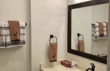 Mountain Condo with Modern Cabin Style - Foto 27