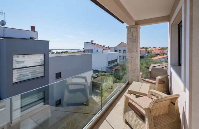 Paula - With Pool - H - Photo 22