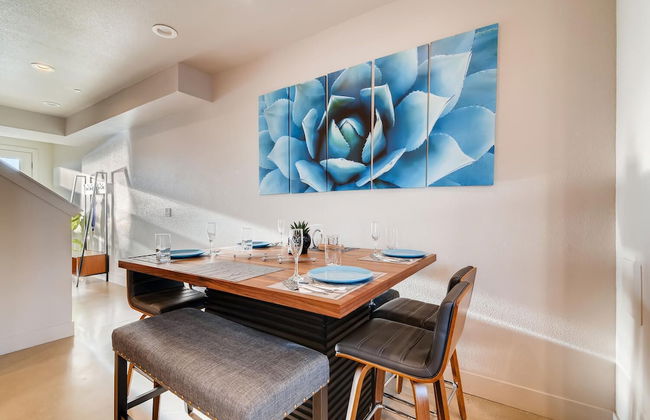 Fancy Townhome Near Old Town, Breweries and River! - Foto 31