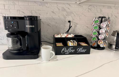 Brand New 4BR Near Downtown and Lucas Oil Stadium - Photo 47