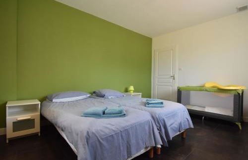 Villa With Heated Pool, Jacuzzi, Sports Field and Stunning Views - Foto 24