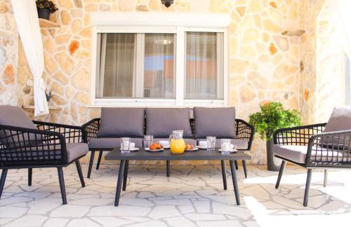 Holiday home Bevanda - Photo 21