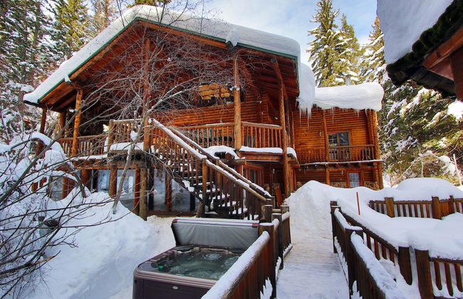 Log Cabin on the Stream - Photo 33