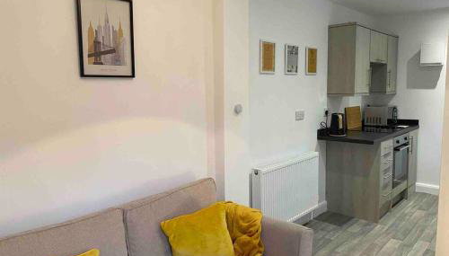 Cozy Self-Contained Suite with Own Entrance - Foto 4