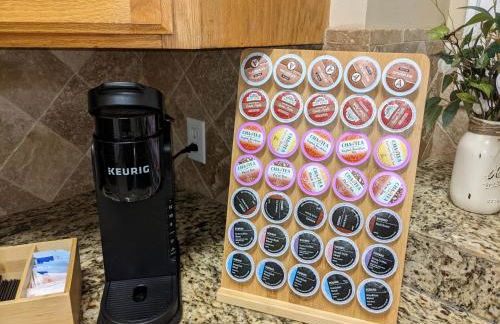 Beautiful Large Residential Home - Photo 9