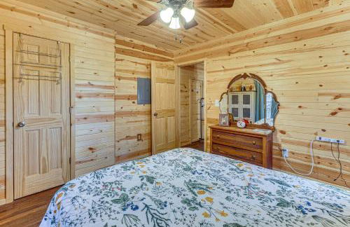 Greenbrier River On-Site! Modern-Rustic Log Cabin - Foto 14