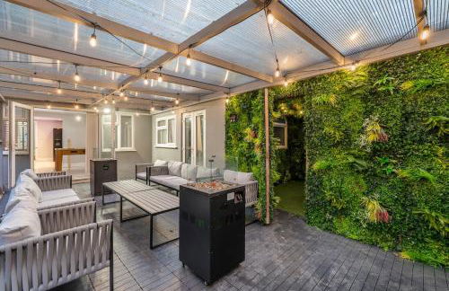 Luxe 5-bedroom House with Hot Tub, Pool table & Football Table - Foto 6