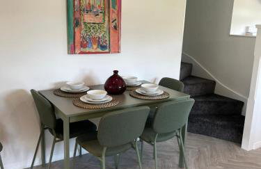 Gatwick 2 Bed Apartments Free Parking - Foto 21