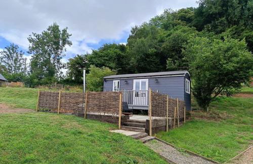 Cosy Hut Immersed in Nature with Private Hot Tub - Foto 24