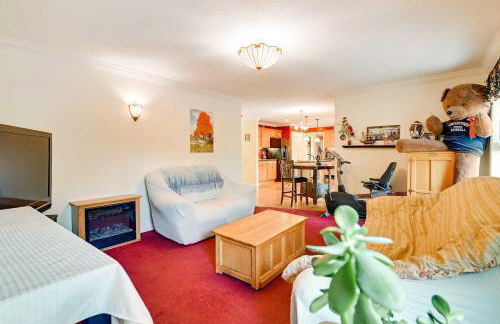 Woodsy Ballston Spa Home 4 Mi to State Park! - Foto 12