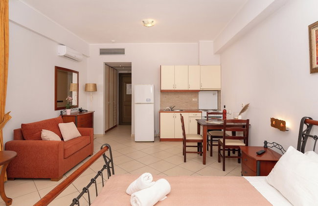 Finiki Plaza - Photo 93