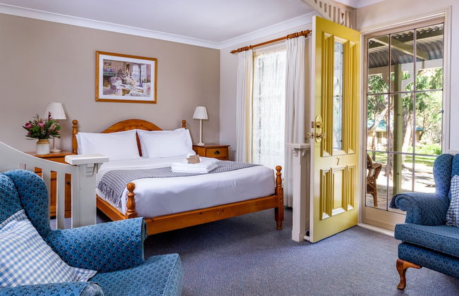 Honeysuckle Cottages Stanthorpe - Photo 1