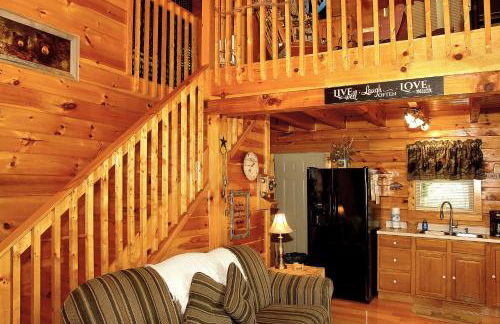 A Bit of Heaven - 2 Bedrooms, 2 Baths, Sleeps 8 Cabin by RedAwning - Photo 8