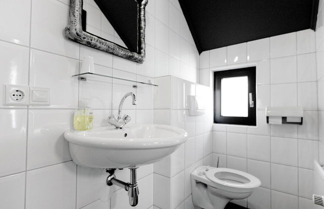 Atmospheric Country House in Asten on a Golf Course - Photo 35