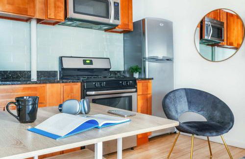 102-1A Best Value 2BR Apt Near Central Park - Foto 7