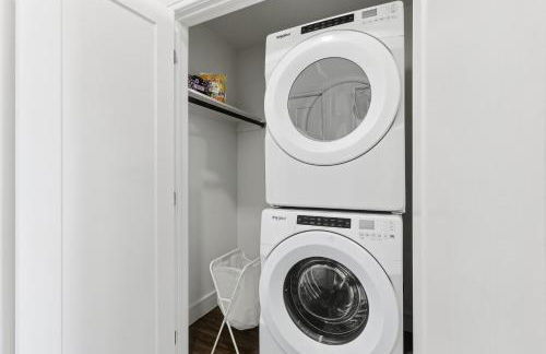 Upscale Penthouse Pool, Gym and Garage - Foto 10