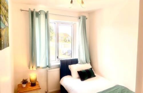 3 BEDROOM, FREE PARKING, WiFi, COSY, 5-BED HOUSE WITH GARDEN - Foto 15