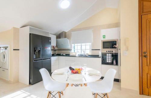 Branco's Apartment by GALMI - Foto 3