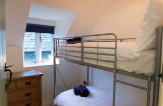 Pet friendly Cotswold Cottage with hot tub and swimming pools - Foto 13