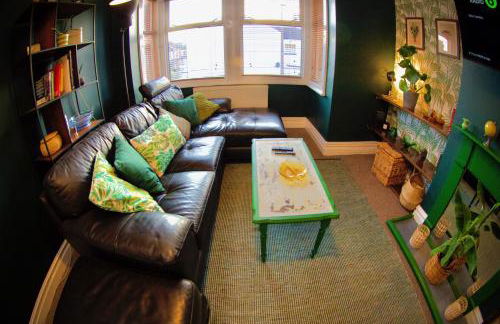 Stylish and artistic flat in Southend on Sea - 2 Double Bedrooms, Free on-street parking - Foto 2