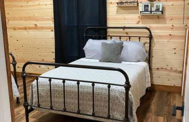 Livin on the Edge Cabin in Albert Pike, Beautiful! - Foto 69