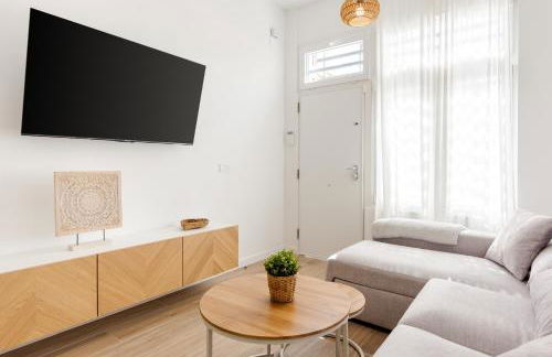 WintowinRentals Apartamento moderno y luminoso cerca de la playa de Huelin - Foto 9