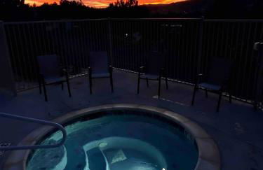 Treetop #4 at East Zion Resort - Foto 11