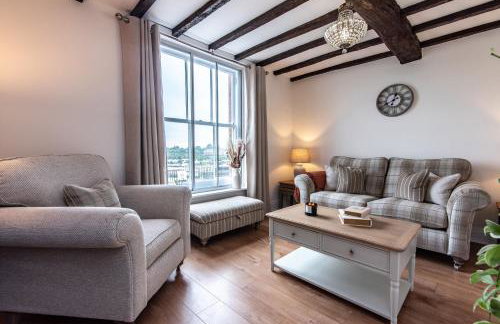 Chester Racecourse Views, Townhouse with Parking - Foto 14