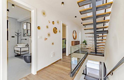 Cozy Home In Zavalatica - Foto 29