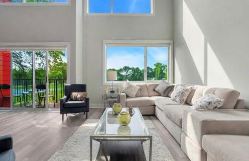 Luxe Condo Overlooking Park - Foto 16