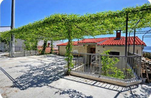 Family home away on the beach, free parking at the house - Foto 14