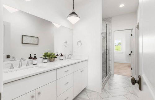 TWO Neighboring Homes Sleeps 24 Walk to 12 South - Foto 77