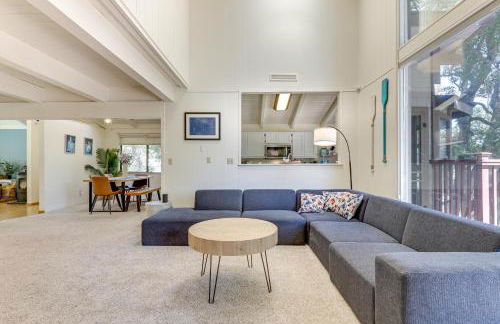 WFH-Friendly Retreat Less Than 1 Mi to Clear Lake! - Foto 5