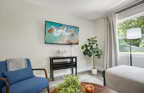 The Canopy on 10th - Game Room , Pets , Pergola - Photo 8